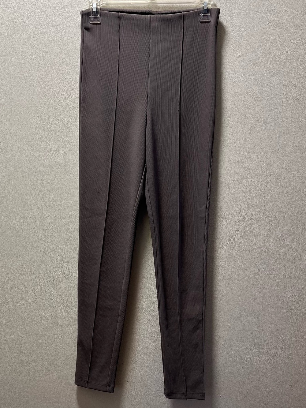 Forever 21 Stylish Versatile Chic High Waist Stretch Ribbed Leggings, Med, Taupe